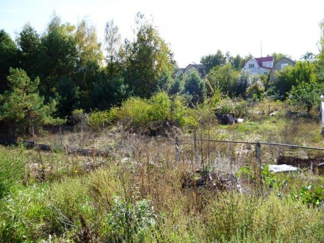 Продаю участок под застройку 33 сотки на жилой улице